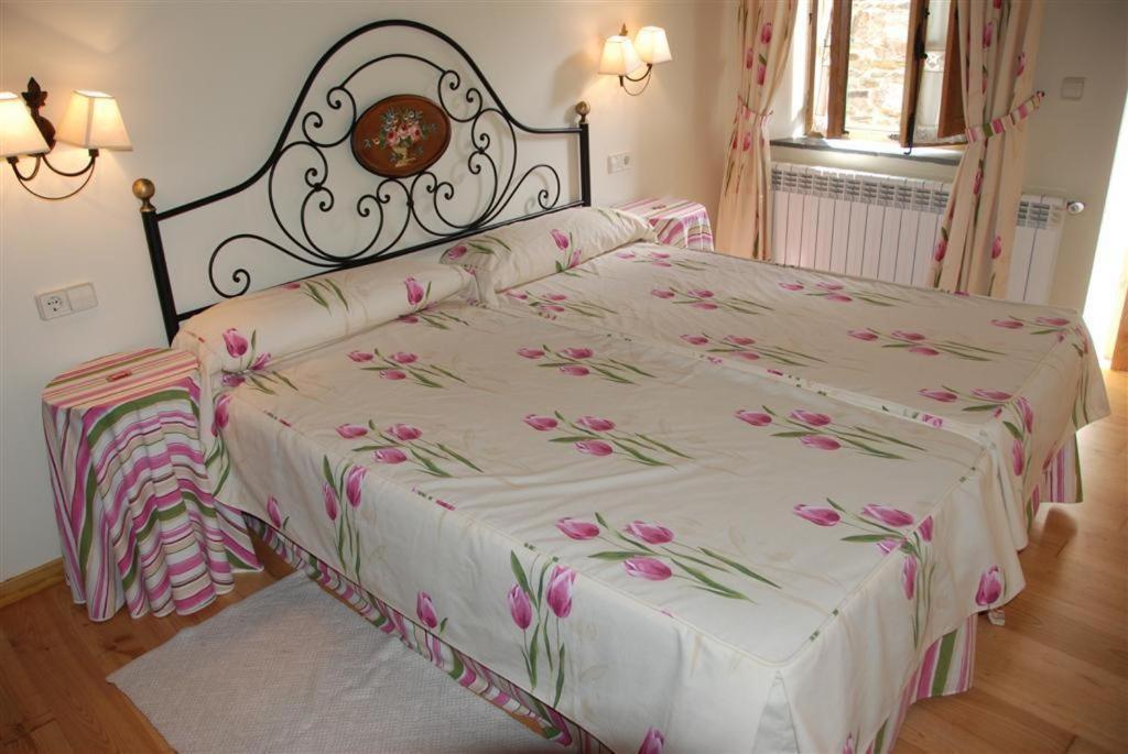 Pazo Santa Maria Hotel Arzúa Szoba fotó