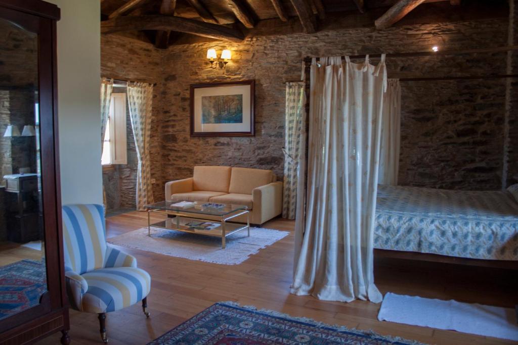 Pazo Santa Maria Hotel Arzúa Szoba fotó